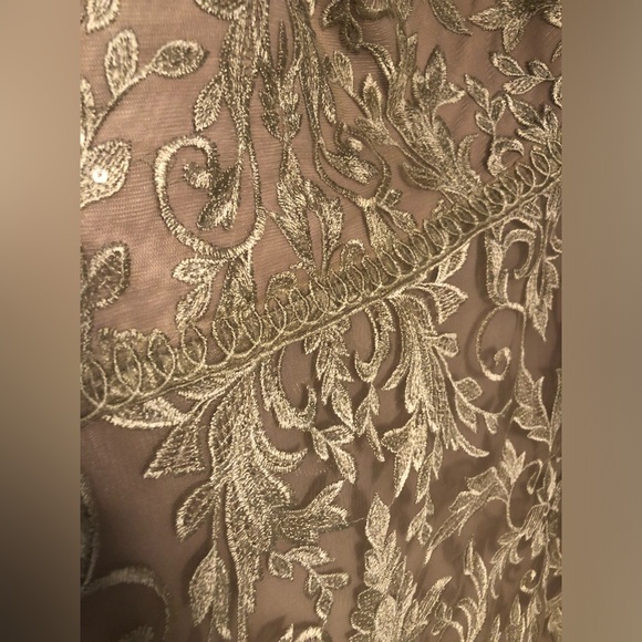 JJ’s House Taupe A-line V-Neck Floor-Length Dress - Picture 5 of 8